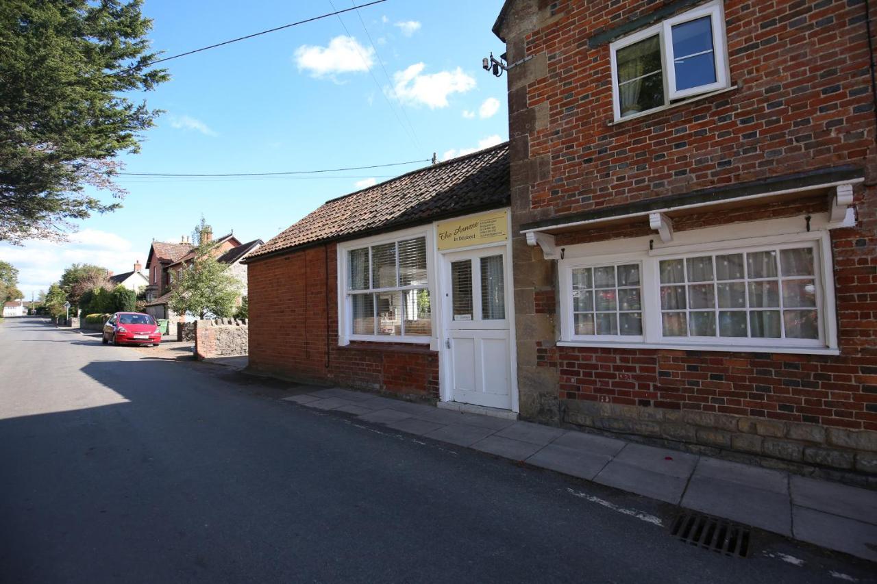 The Annexe In Ditcheat Apartment Exterior photo